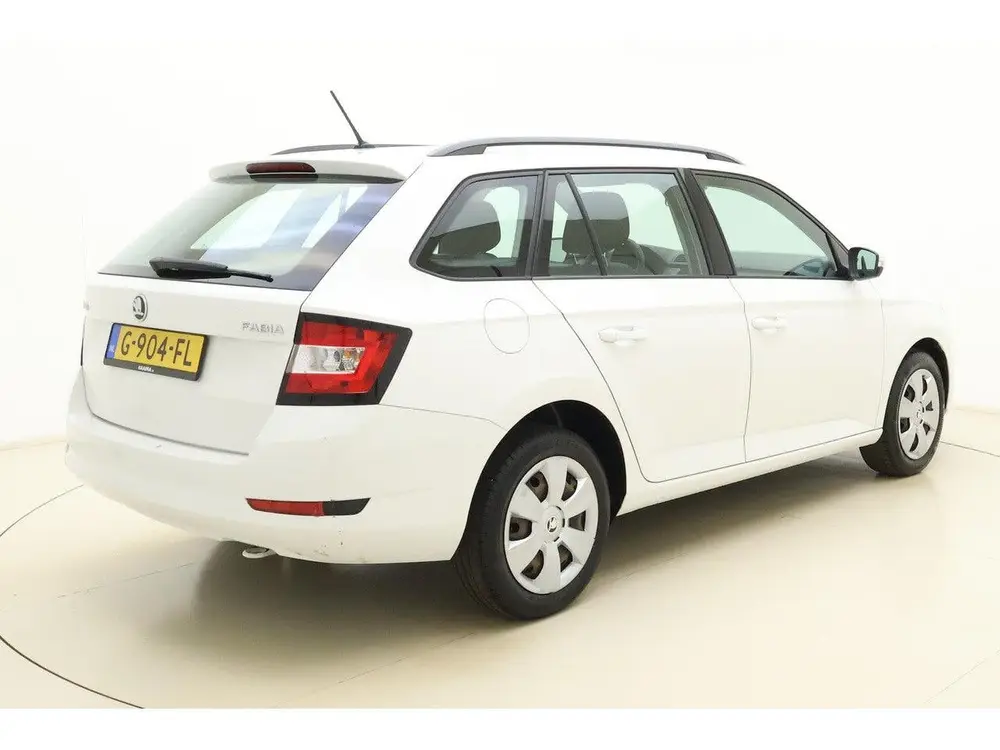 Skoda Fabia Combi 1.0 Active | 75PK | Cruise Control | Airco uit 2019, foto 2