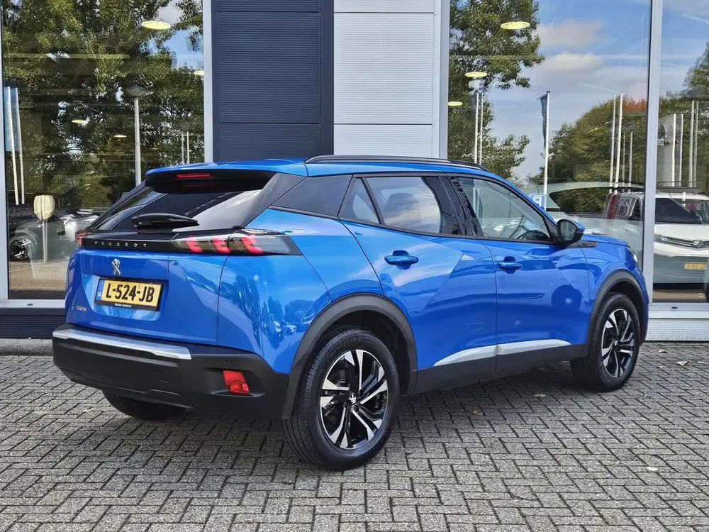 Peugeot 2008 EV Blue Lease Allure 50 kWh uit 2021, foto 4