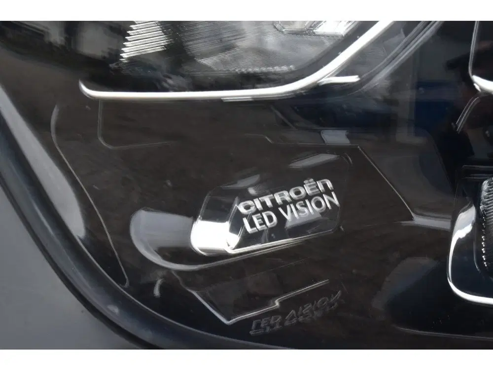Citroën C3 PureTech 110 EAT6 Shine Automaat uit 2021, foto 13