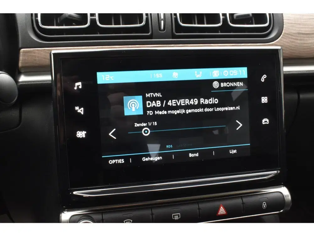 Citroën C3 PureTech 110 EAT6 Shine Automaat uit 2021, foto 20