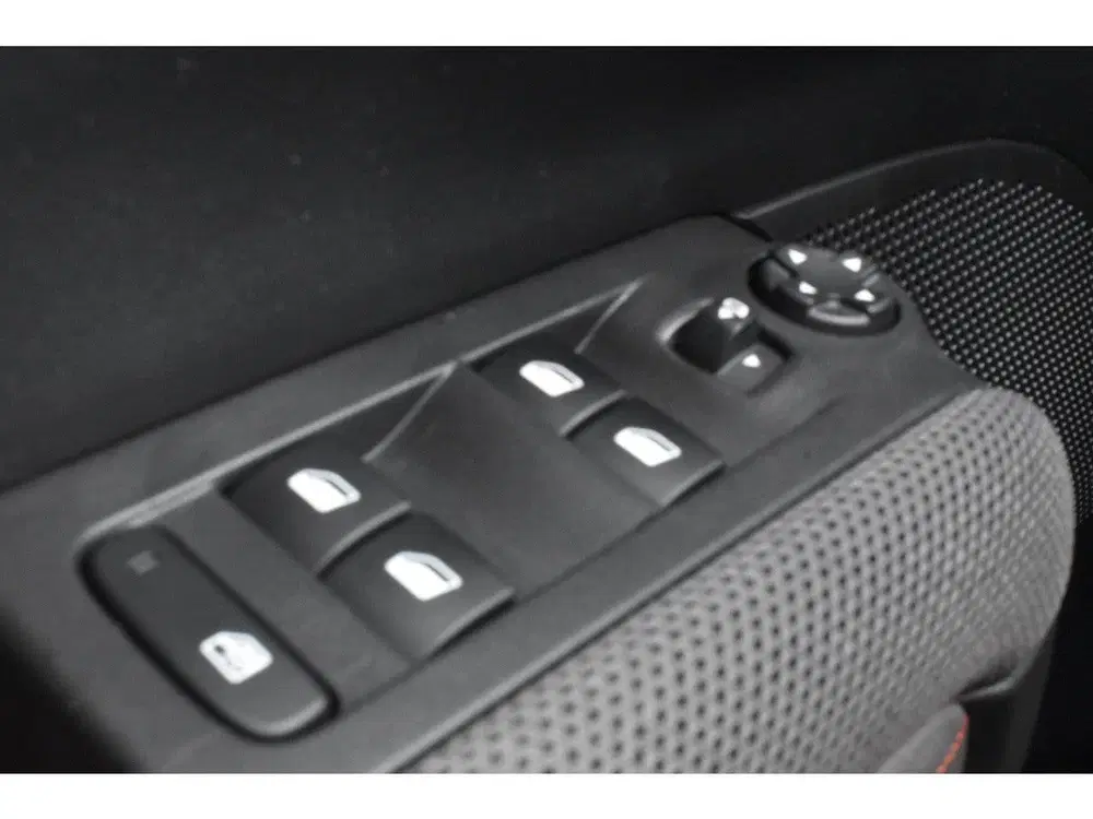 Citroën C3 Aircross PureTech 130 EAT6 Shine Automaat uit 2020, foto 14