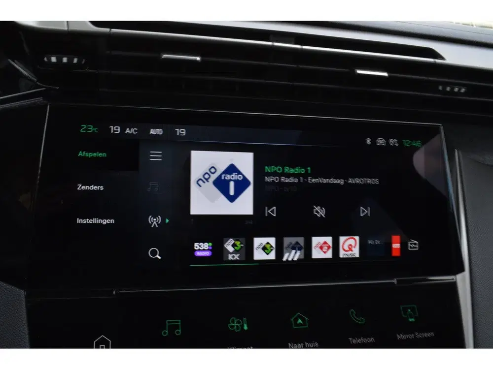 Peugeot 408 Hybrid 145 e-DCS6 Allure . uit 2025, foto 18