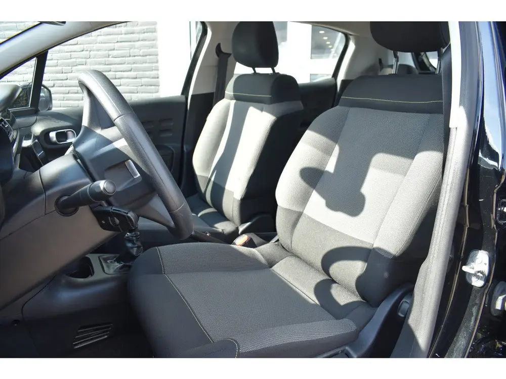 Citroën C3 PureTech 110 S&S Feel | Navigatie | Aircondition uit 2019, foto 2