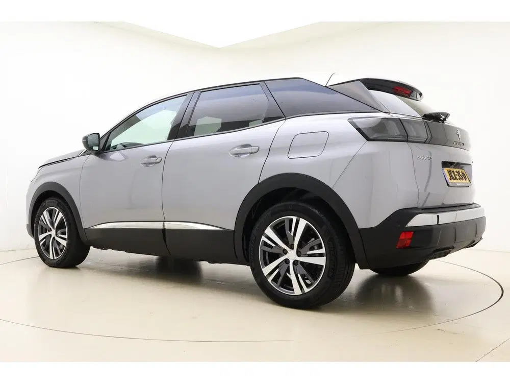 Peugeot 3008 1.6 plug-in Hybrid Allure 180 PK uit 2024, foto 12