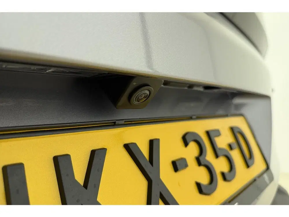 Peugeot 3008 1.6 plug-in Hybrid Allure 180 PK uit 2024, foto 13