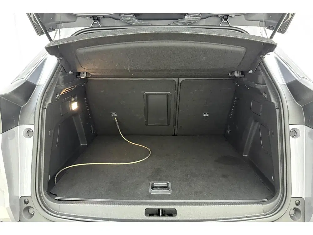 Peugeot 3008 1.6 plug-in Hybrid Allure 180 PK uit 2024, foto 14