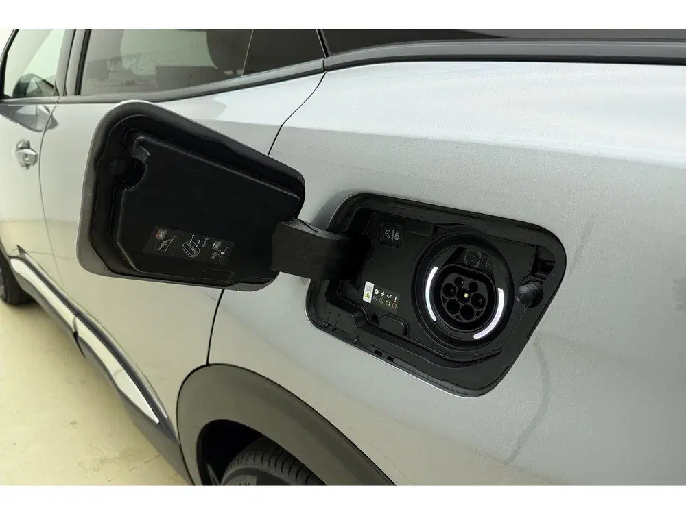 Peugeot 3008 1.6 plug-in Hybrid Allure 180 PK uit 2024, foto 18