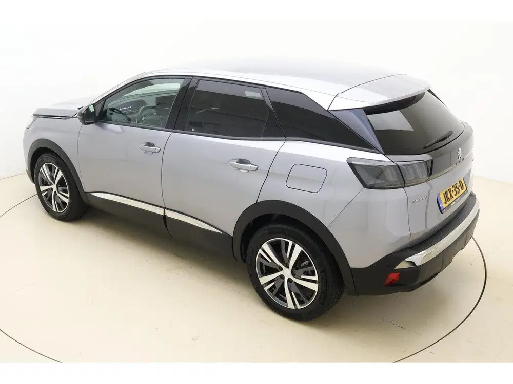 Peugeot 3008 1.6 plug-in Hybrid Allure 180 PK uit 2024, foto 4
