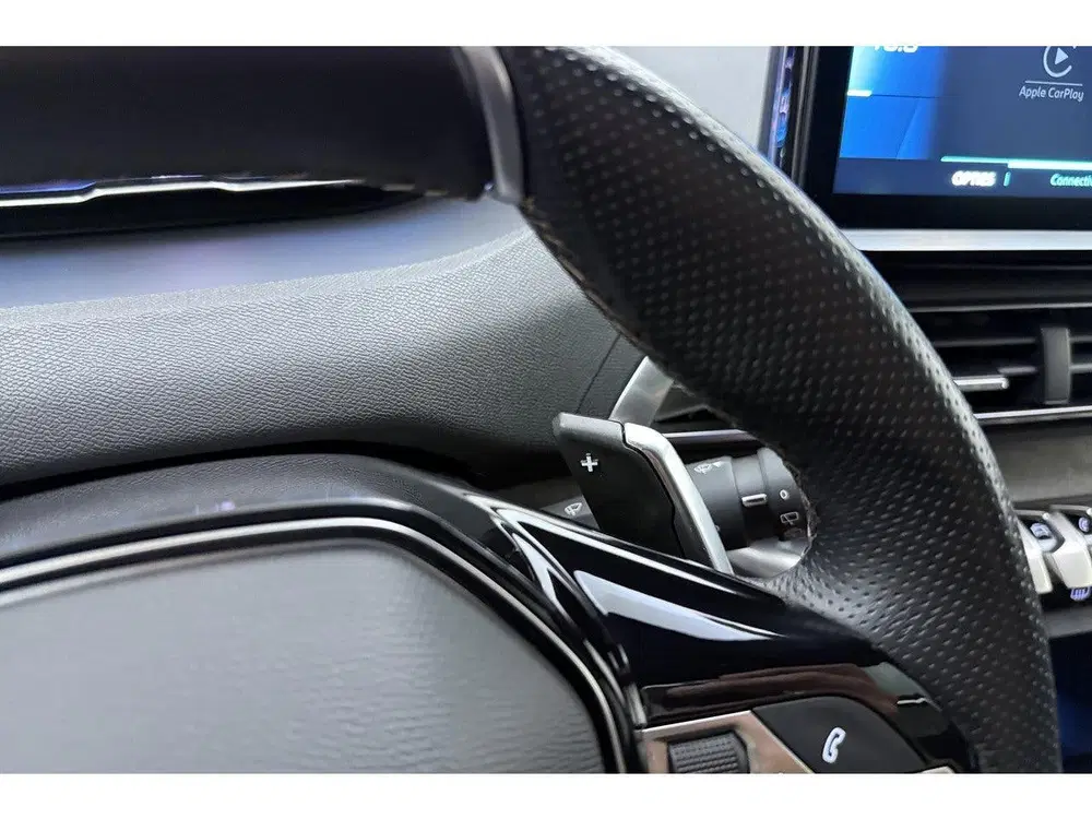 Peugeot 3008 1.6 HYbrid4 300 GT uit 2022, foto 16
