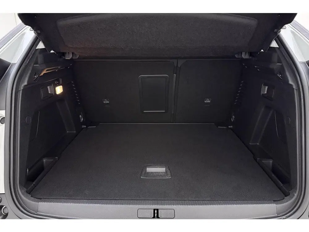 Peugeot 3008 1.2 PureTech Active | Trekhaak | Cruise control uit 2019, foto 10