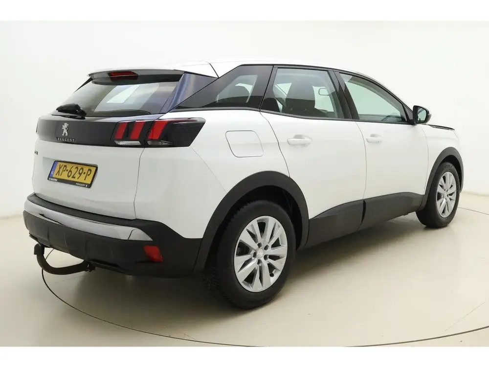 Peugeot 3008 1.2 PureTech Active | Trekhaak | Cruise control uit 2019, foto 2