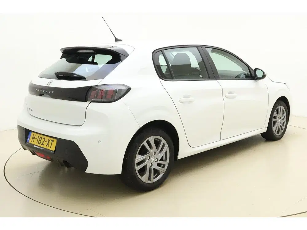 Peugeot 208 1.2 PureTech Blue Lease Active 75 PK uit 2020, foto 2