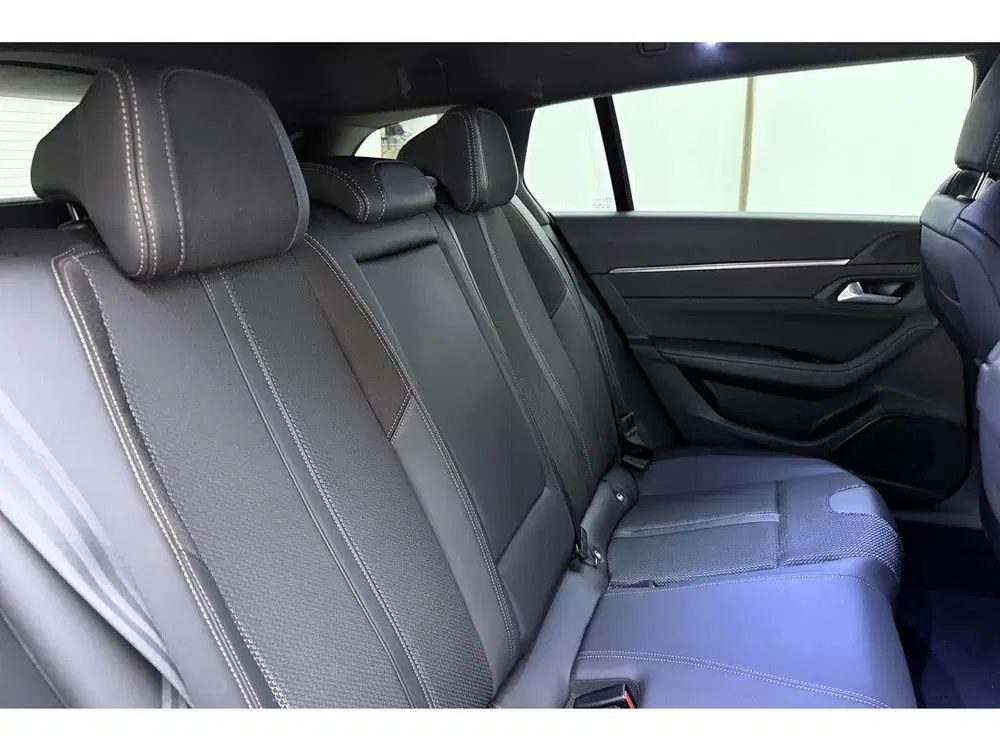 Peugeot 508 SW 1.2 PureTech GT uit 2022, foto 14