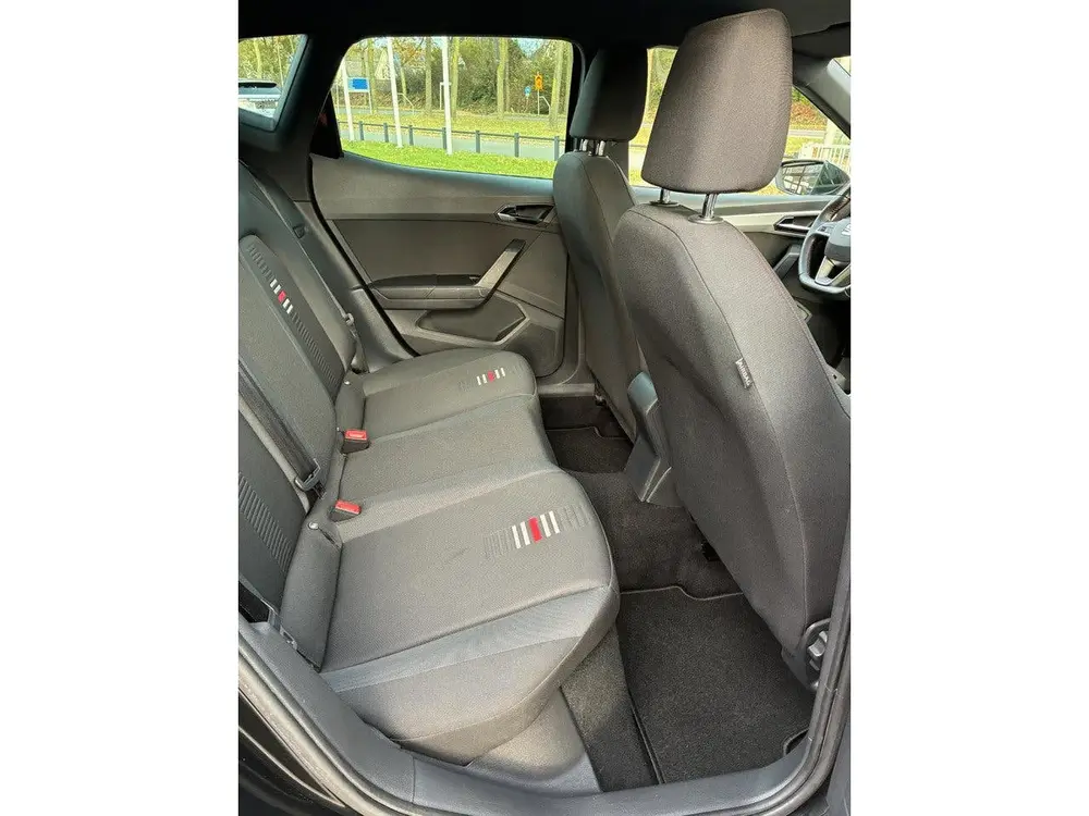 SEAT Arona 1.5 TSI EVO FR Business Intense | Climate control uit 2019, foto 17