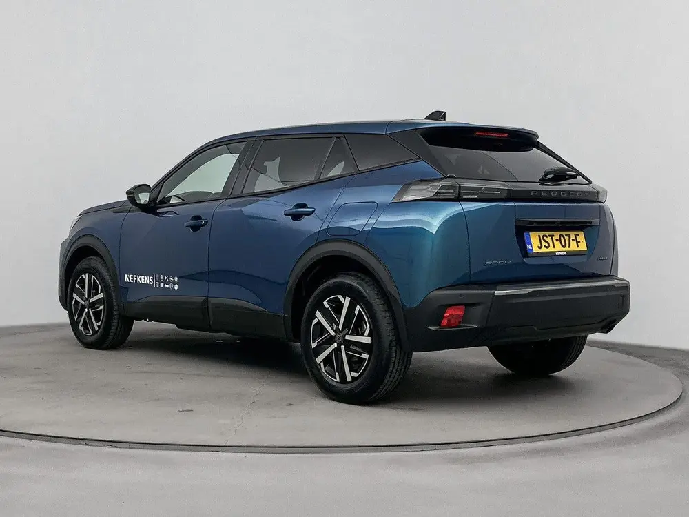 Peugeot 2008 1.2 Mild Hybrid 110pk Business Navigatie uit 2025, foto 3