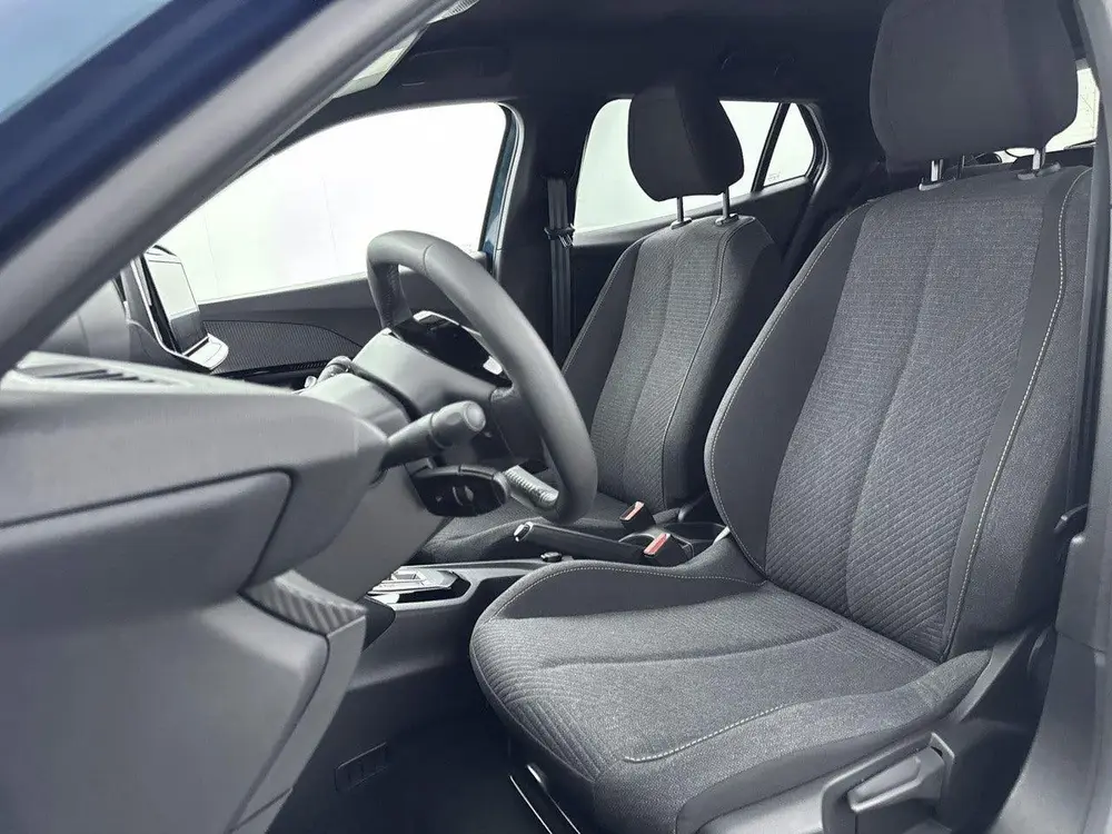Peugeot 2008 1.2 Mild Hybrid 110pk Business Navigatie uit 2025, foto 9