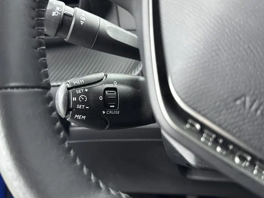 Peugeot 208 1.2 100pk Allure Pack uit 2021, foto 18