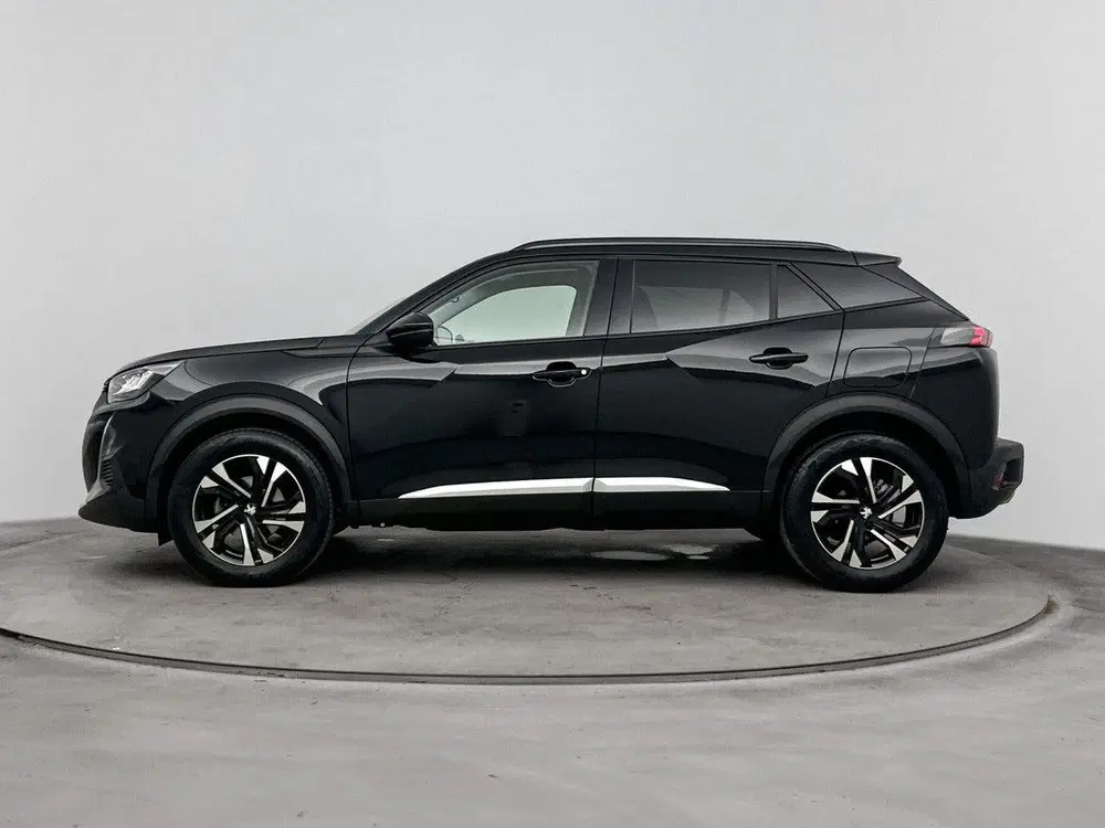 Peugeot 2008 1.2 130pk Allure uit 2022, foto 2