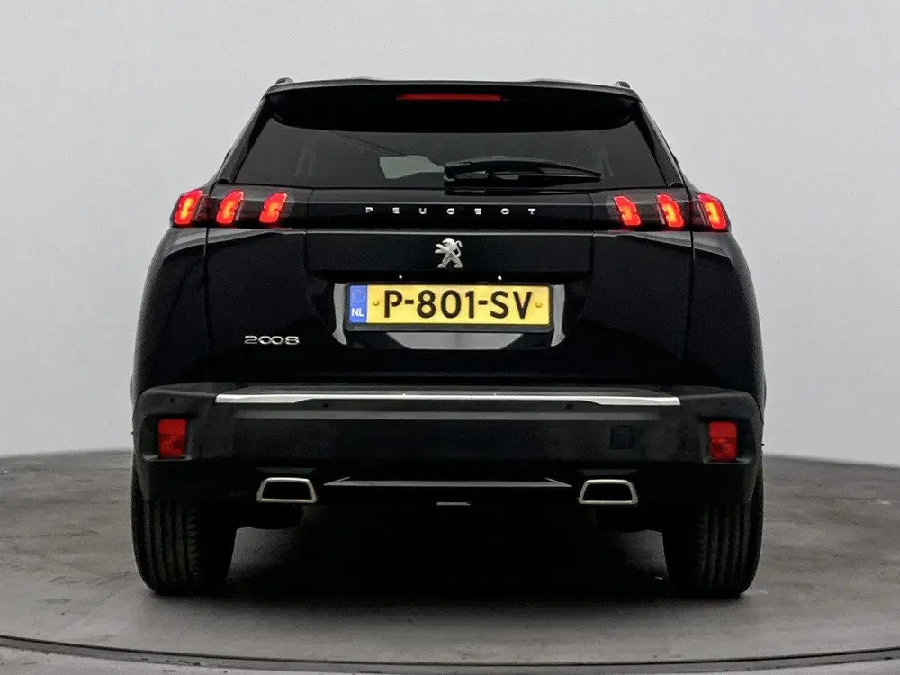 Peugeot 2008 1.2 130pk Allure uit 2022, foto 4