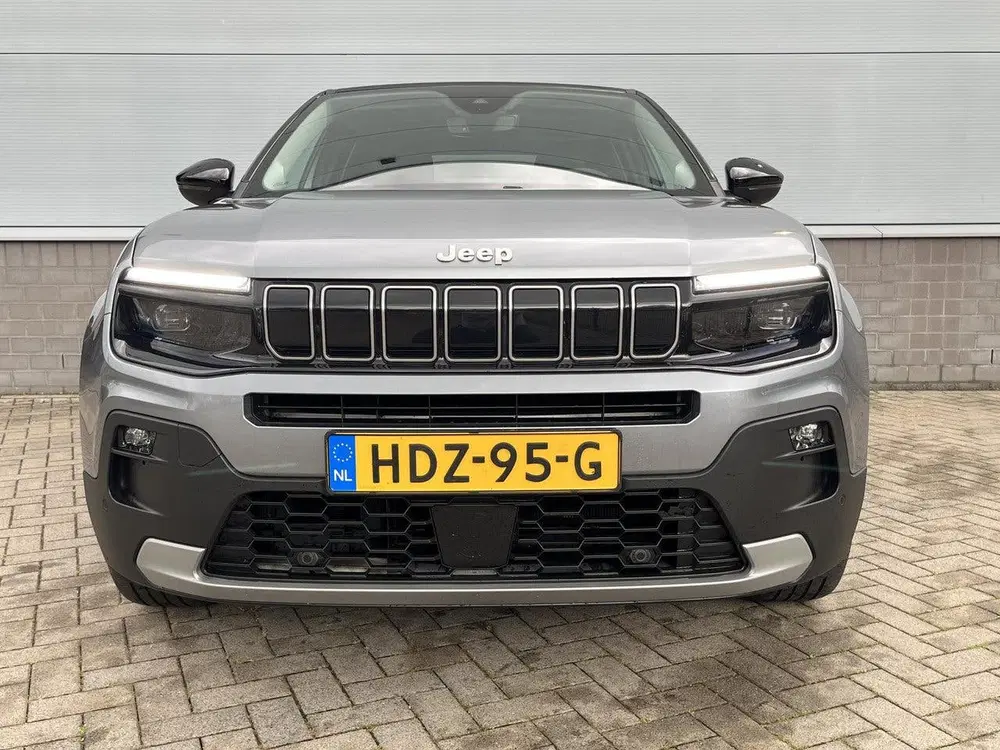 Jeep Avenger Summit 54 kWh uit 2025, foto 4