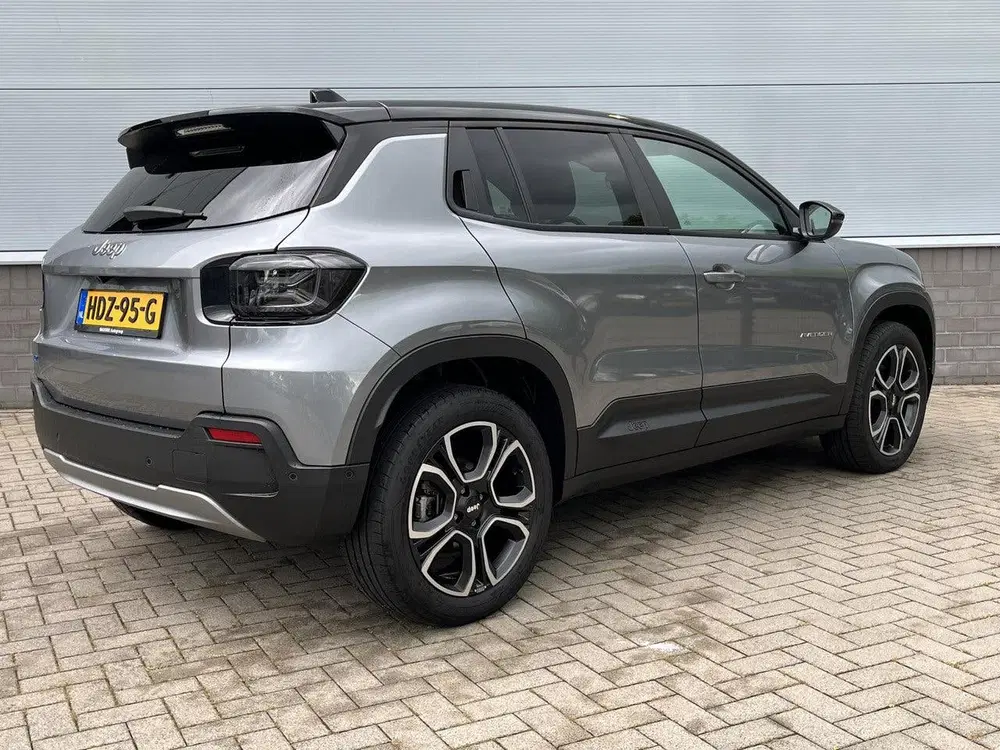 Jeep Avenger Summit 54 kWh uit 2025, foto 6