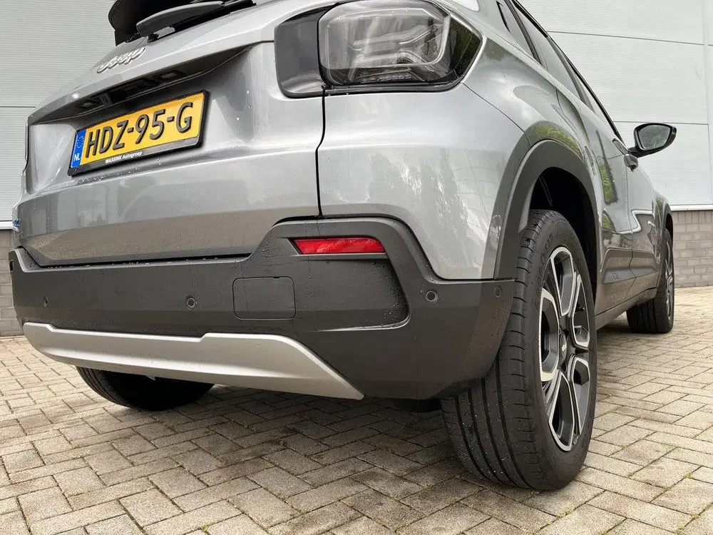 Jeep Avenger Summit 54 kWh uit 2025, foto 7