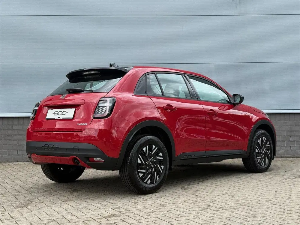 Fiat 600 Hybrid Turbo Charged 110 pk Automaat Pop uit 2026, foto 6