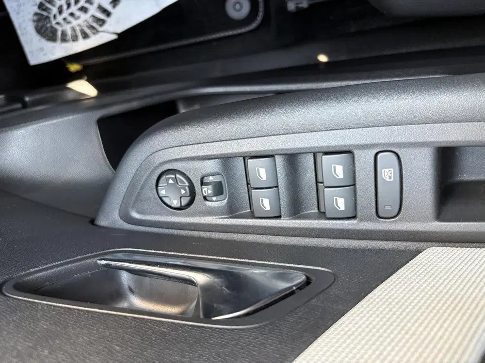 Citroën C4 1.2 Hybrid 145pk Max Automaat uit 2025, foto 14