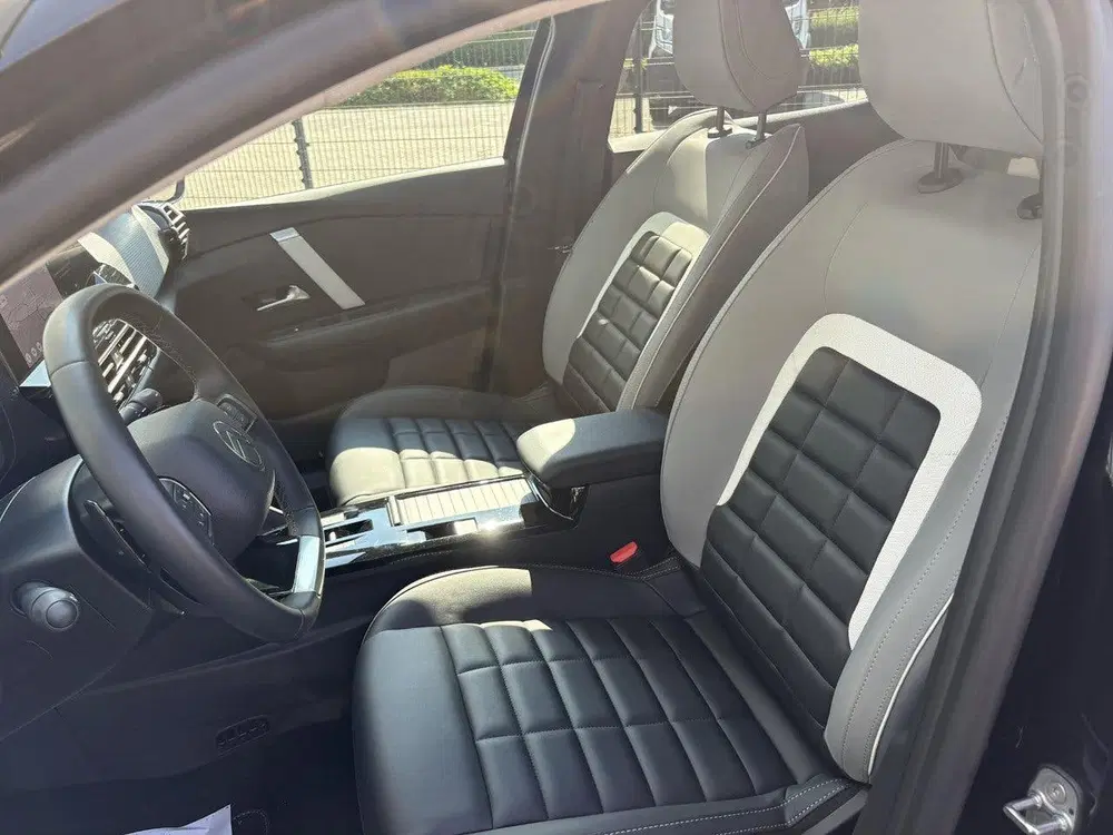 Citroën C4 1.2 Hybrid 145pk Max Automaat uit 2025, foto 20