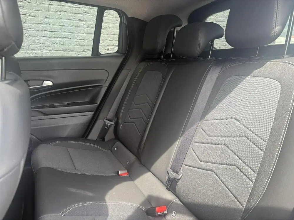 Jeep Avenger Summit 54 kWh uit 2025, foto 13
