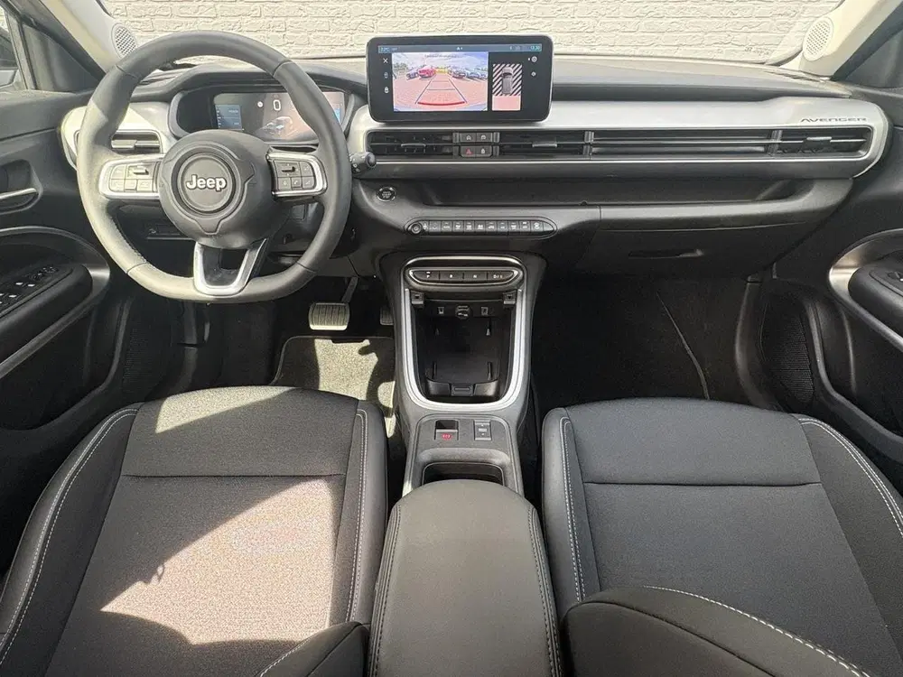 Jeep Avenger Summit 54 kWh uit 2025, foto 17