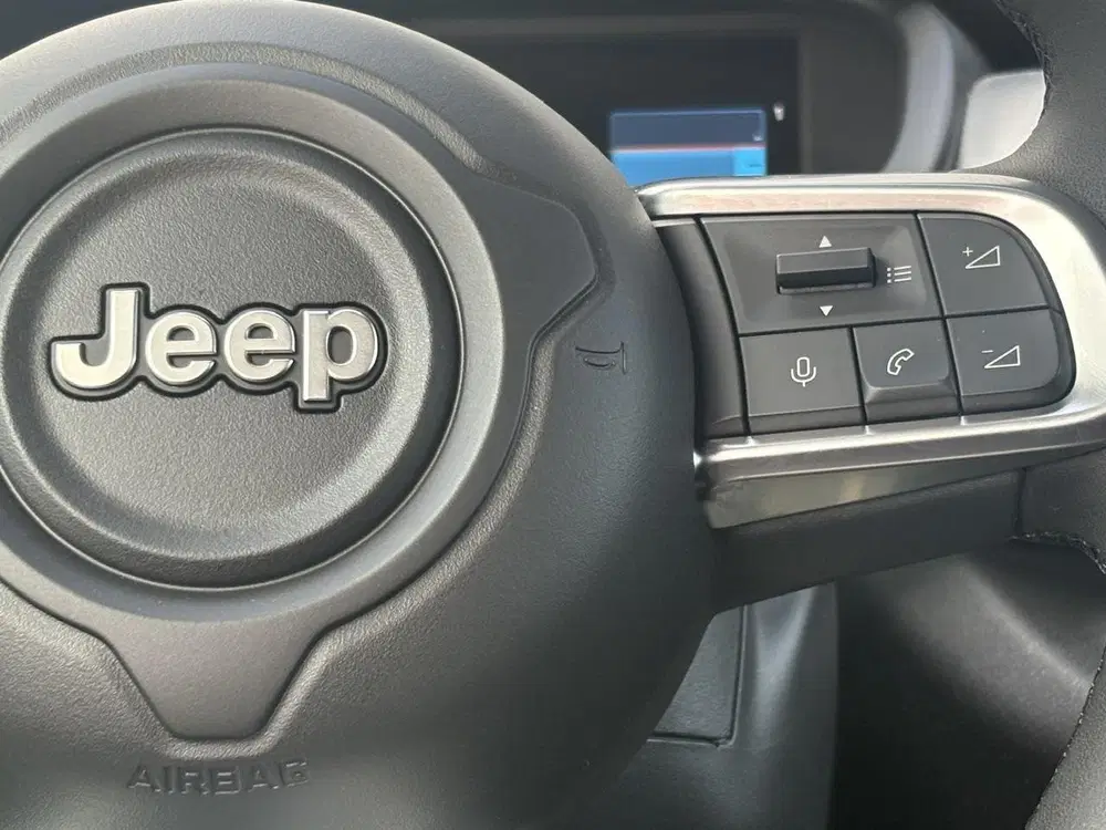 Jeep Avenger Summit 54 kWh uit 2025, foto 19