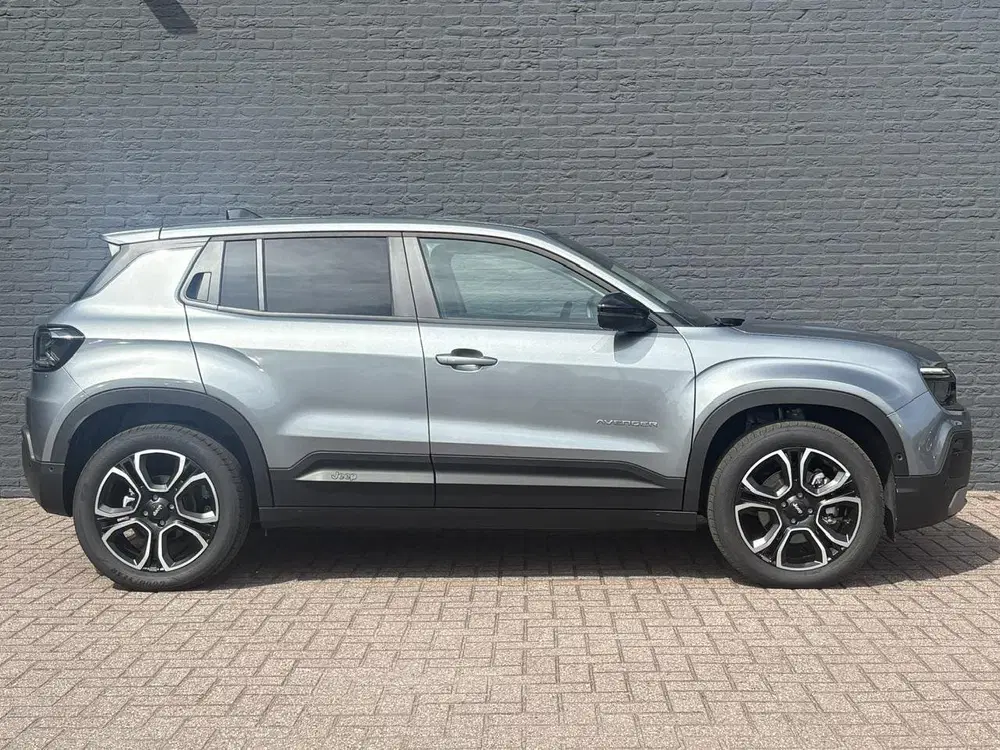 Jeep Avenger Summit 54 kWh uit 2025, foto 4