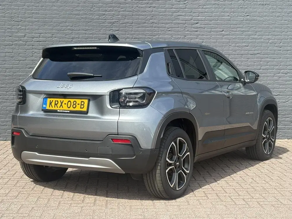 Jeep Avenger Summit 54 kWh uit 2025, foto 5