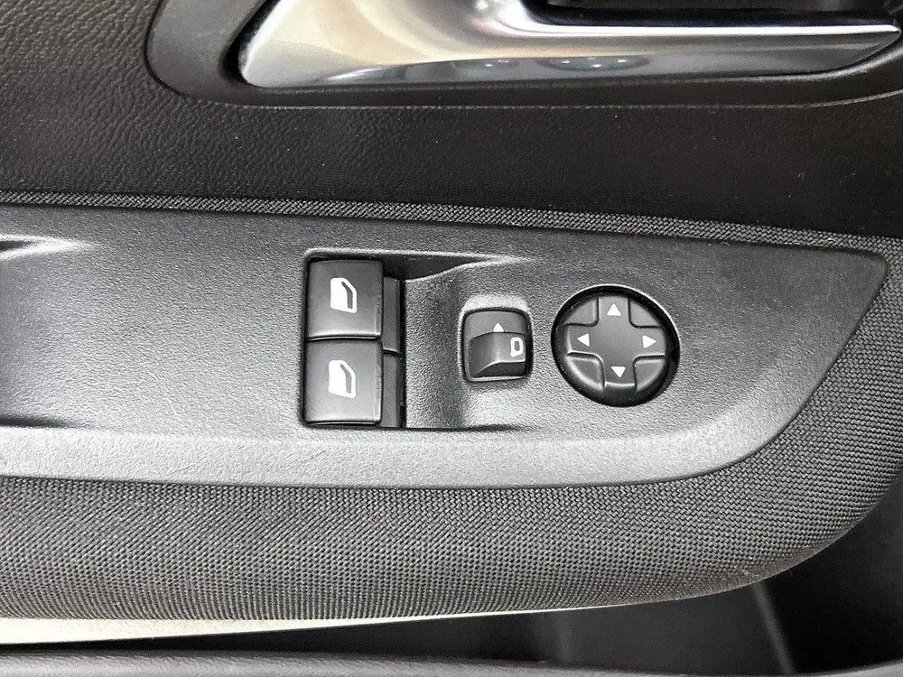 Peugeot 208 Active 75pk uit 2021, foto 17