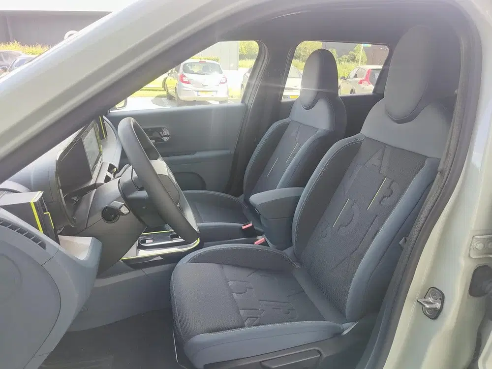 Fiat Grande Panda Hybrid 100 pk Automaat Icon uit 2025, foto 7