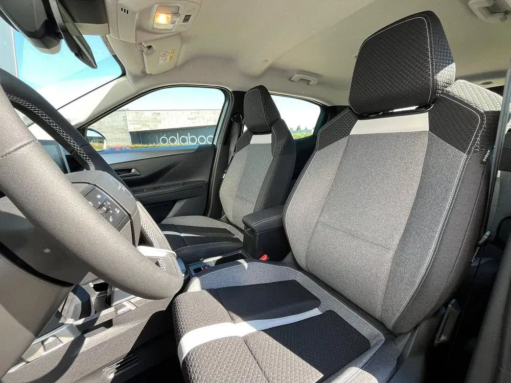 Opel Frontera 1.2 Hybrid 136pk Edition Automaat uit 2025, foto 7