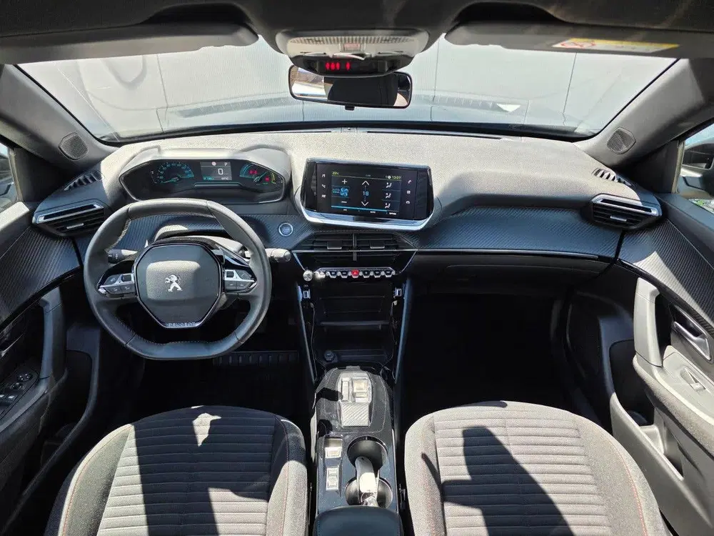 Peugeot 2008 EV Active 50 kWh Carplay uit 2023, foto 9