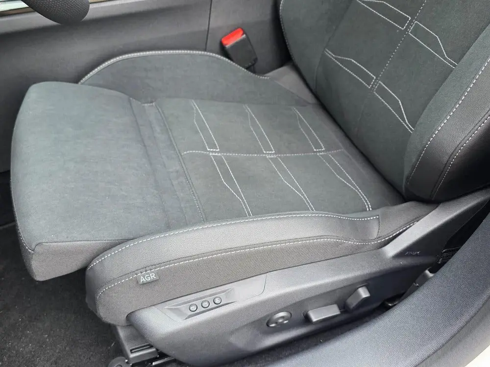 Opel Astra 1.6 Hybrid 195pk GS Automaat uit 2026, foto 8