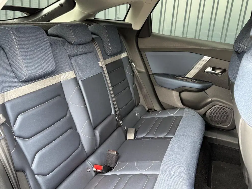 Citroën C4 1.2 Turbo 130pk Automaat Feel Edition uit 2021, foto 15