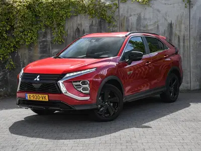 Mitsubishi Eclipse Cross Black Edition 2.4 PHEV 188pk Automa uit 2024