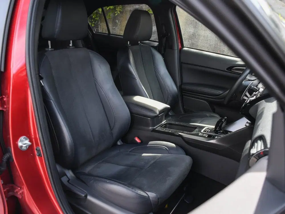 Mitsubishi Eclipse Cross Black Edition 2.4 PHEV 188pk Automa uit 2024, foto 10