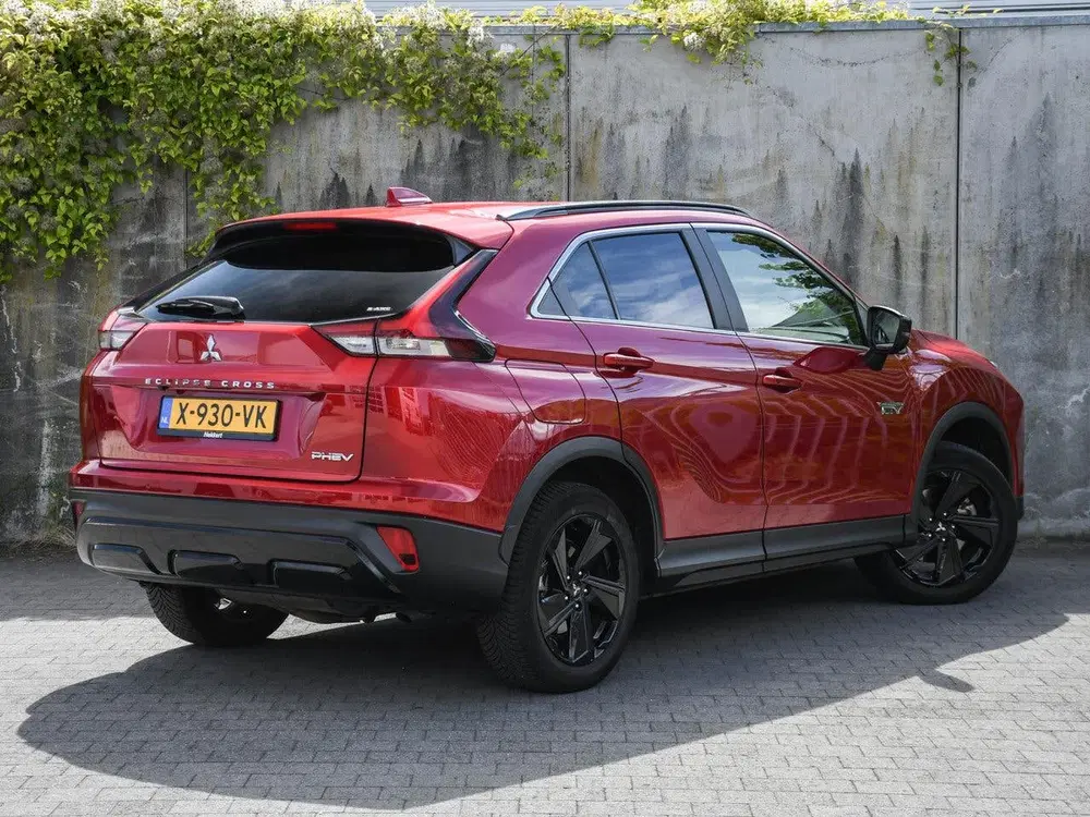Mitsubishi Eclipse Cross Black Edition 2.4 PHEV 188pk Automa uit 2024, foto 5
