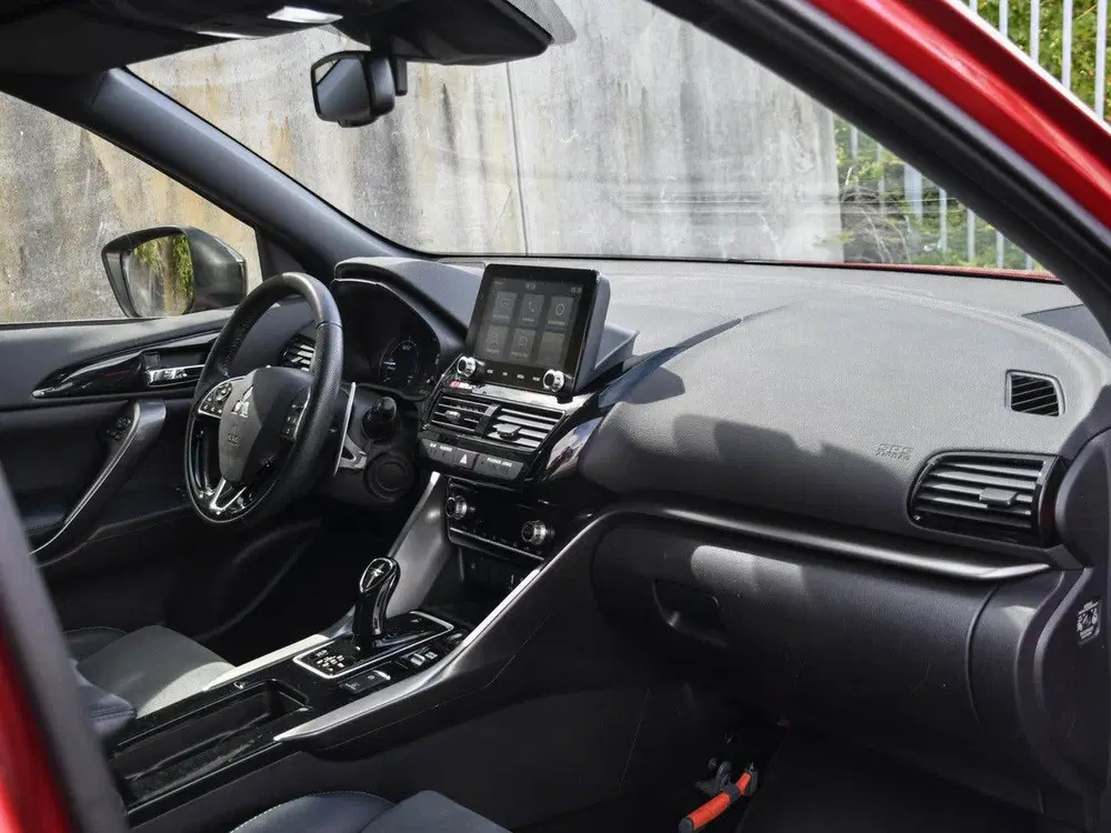 Mitsubishi Eclipse Cross Black Edition 2.4 PHEV 188pk Automa uit 2024, foto 9