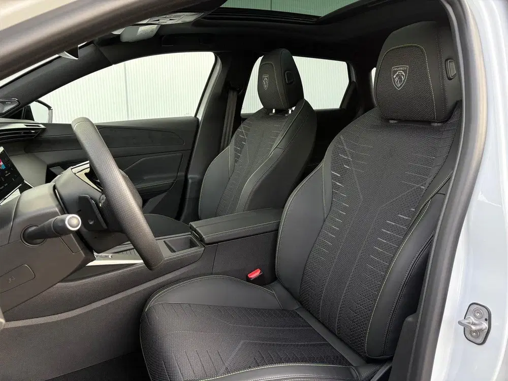 Peugeot 308 SW Sw 1.6 PHEV 195pk e-DCS7 GT VOORRAAD VO uit 2026, foto 12