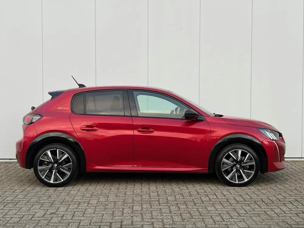 Peugeot 208 1.2 PureTech 100pk GT-Line uit 2020, foto 4