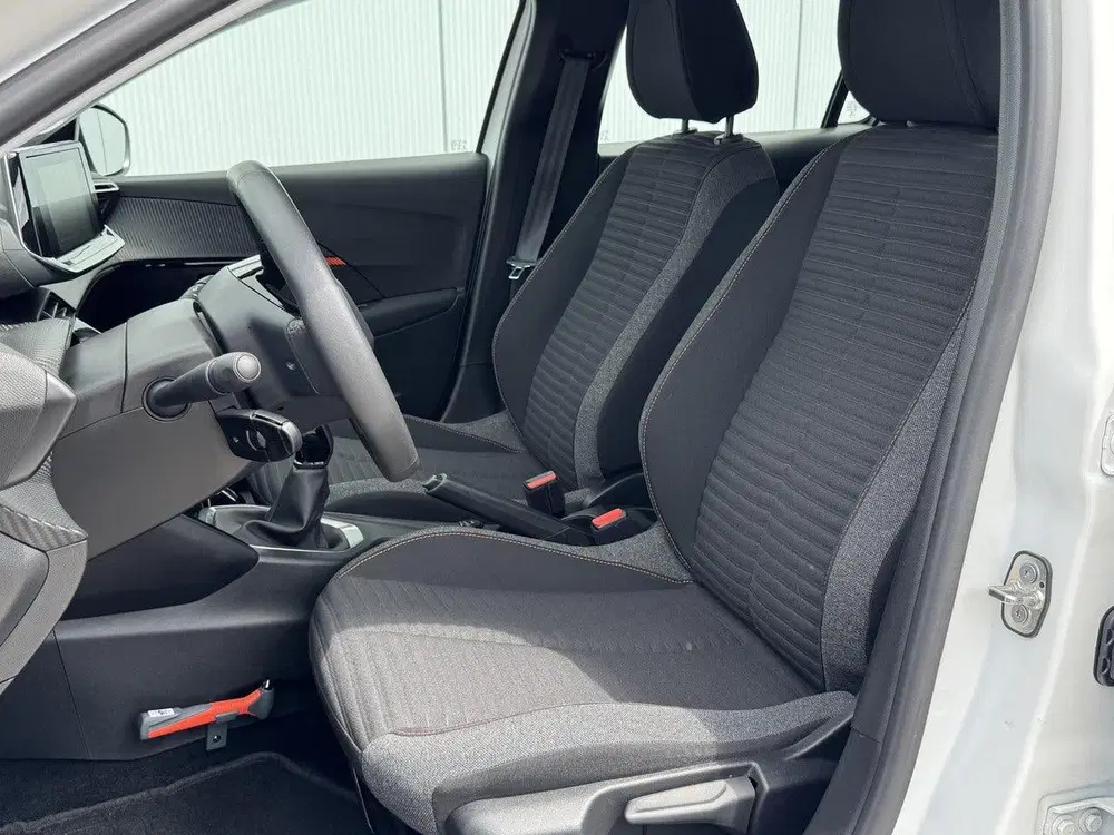 Peugeot 208 1.2 PureTech Active uit 2022, foto 9