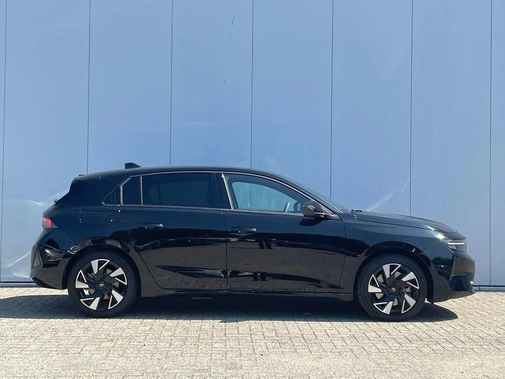 Opel Astra 1.6 Turbo Plug In Hybrid Business Edition uit 2026, foto 4