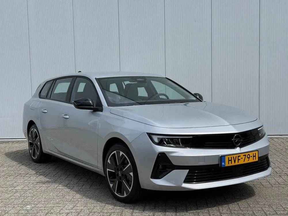 Opel Astra Sports Tourer 54kw 156pk Aut Edition uit 2025, foto 3