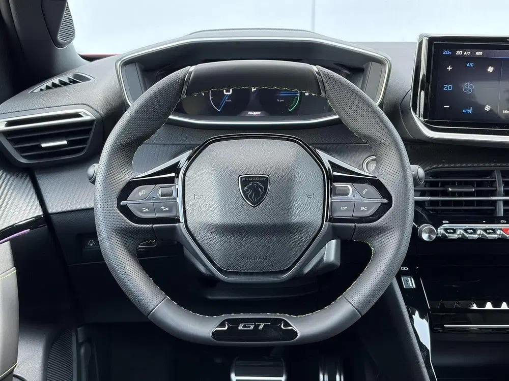 Peugeot 2008 1.2 Hybrid 145 GT uit 2026, foto 15